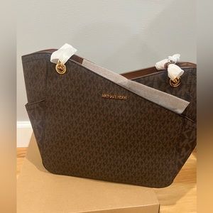 Authentic Michael Kors woman’s handbag